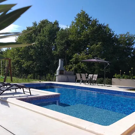 App Eroa Apartment *