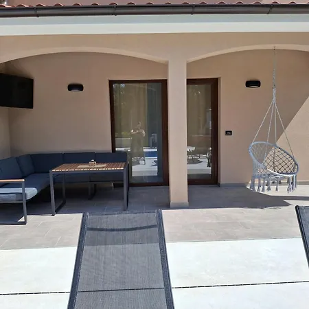 Eroa - With Private Pool And Jacuzzi Διαμέρισμα Orbanići