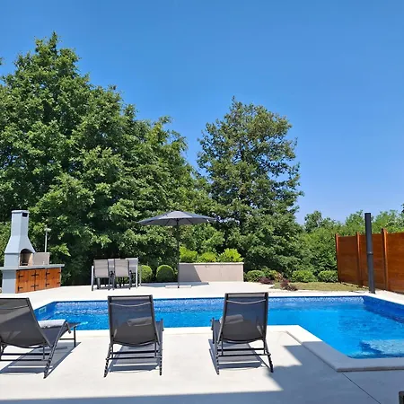 Διαμέρισμα Eroa - With Private Pool And Jacuzzi Orbanići