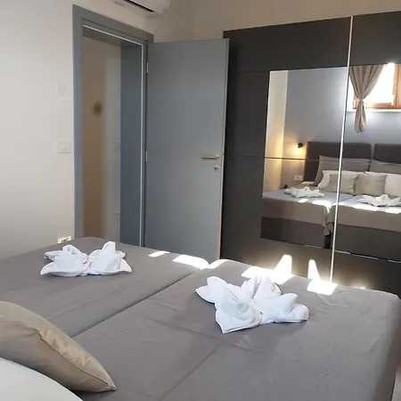 Eroa - With Private Pool And Jacuzzi